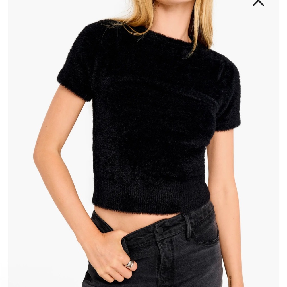 Good American Fuzzy Baby Tee